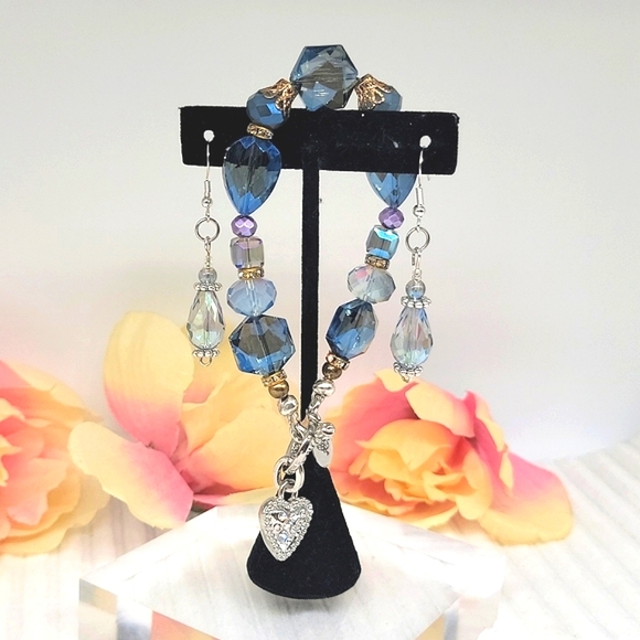 Blue Ice & Jewels Bracelet and Earrings Set - Picture 14 of 14